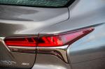 Lexus LS500h AWD 2018 года (UK)